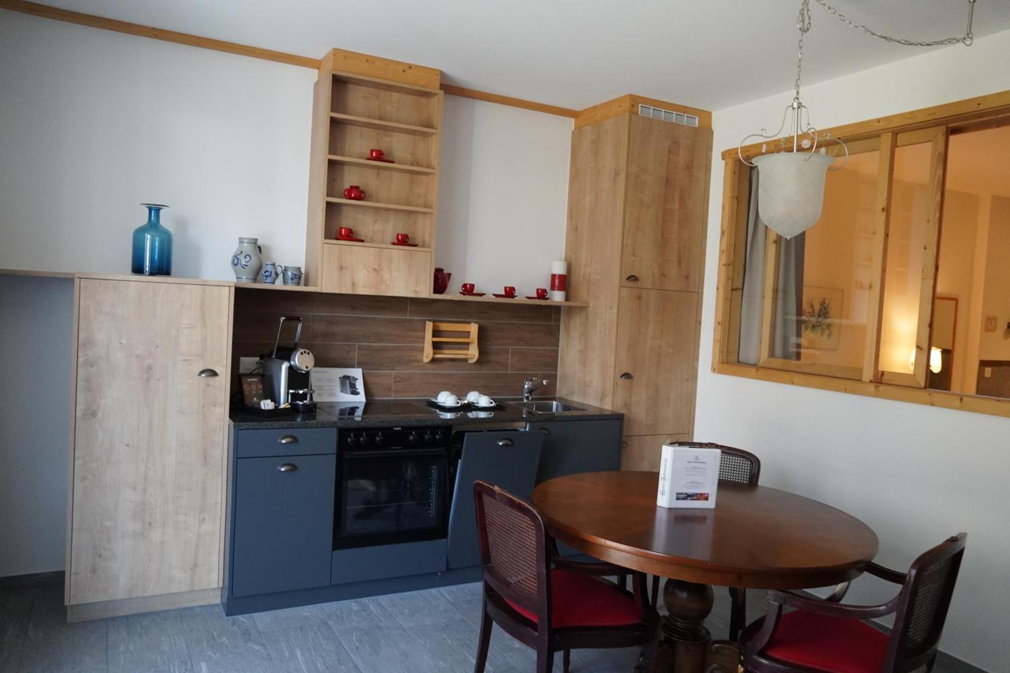 Hotel Carlton-europe Vintage Adults 4*